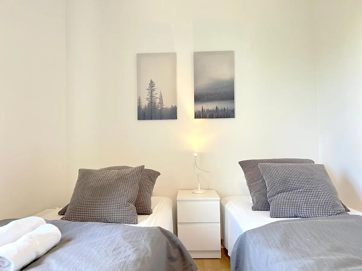 3 Bedroom Apartment At Margretheholmsvej With Balcony Near The Opera House And The City Center Copenhagen